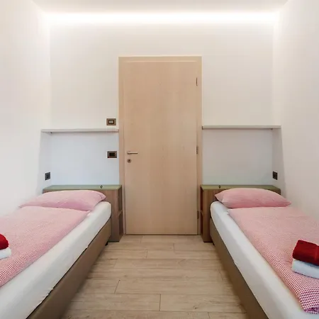 Snowlake Neve Apartment *